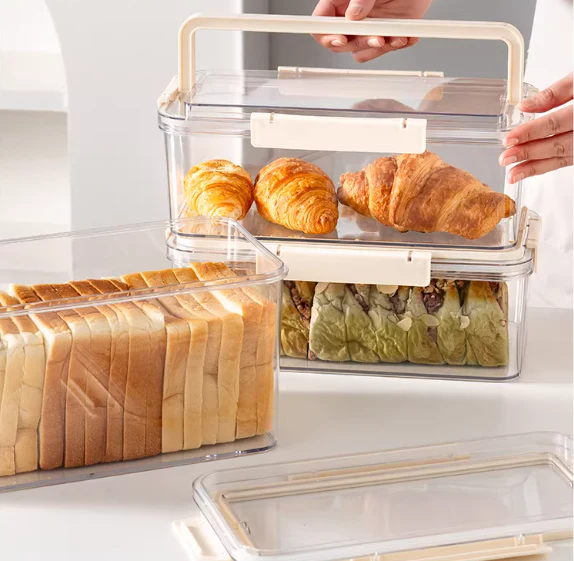 Caja de plástico para pan